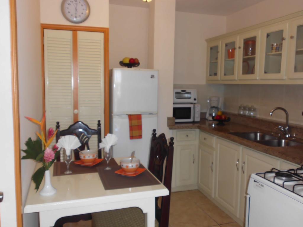 كاسترايْزْ Bayside Villa St. Lucia الغرفة الصورة